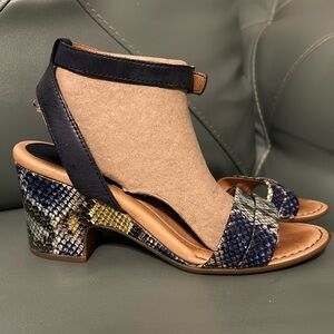 Born Leather Sandals